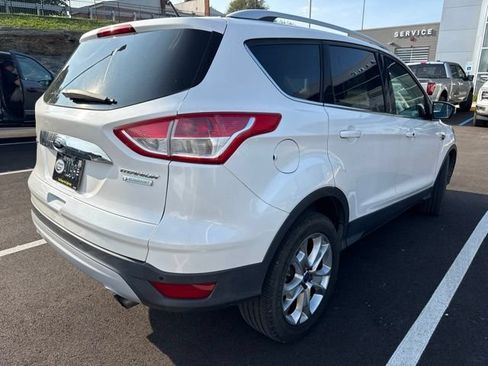 Used 2014 Ford Escape Titanium w/ Equipment Group 401A FWD image 4