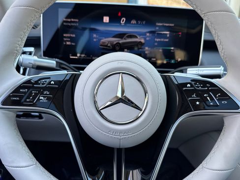 New 2025 Mercedes-Benz S 500 4MATIC image 17