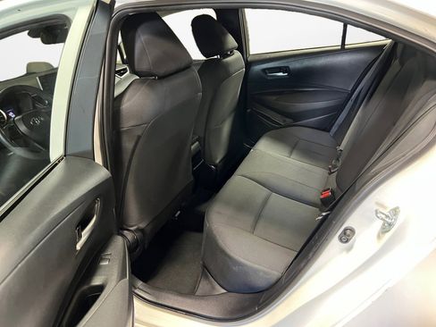 Used 2021 Toyota Corolla LE image 16