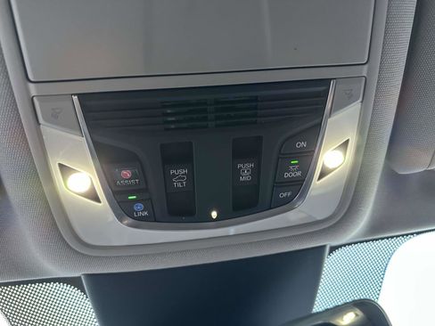 Used 2023 Acura MDX SH-AWD w/Technology Package AW image 31