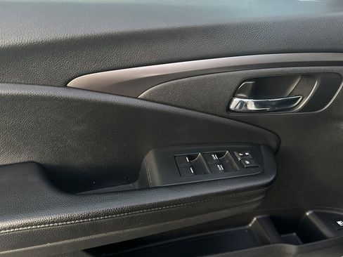 Used 2022 Honda Pilot Sport image 13