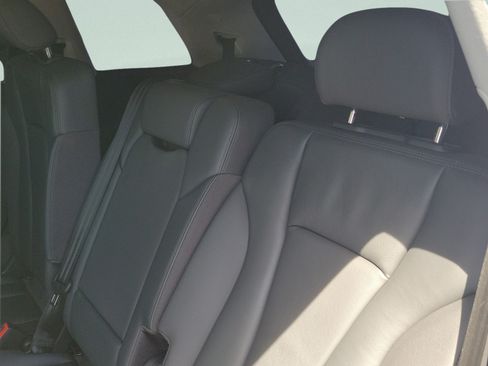 Used 2022 Audi Q7 3.0T Premium Plus AWD/4WD image 9