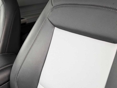 Used 2023 Ford Explorer XLT w/ Equipment Group 202A image 20