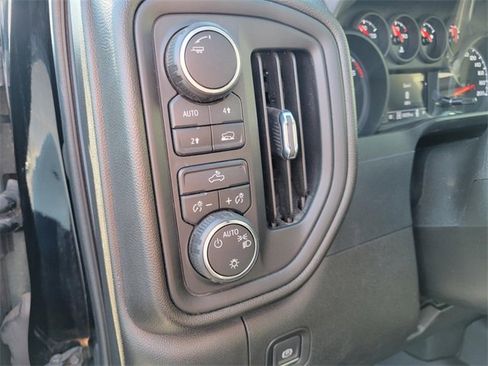 Used 2022 Chevrolet Silverado 1500 Custom image 23