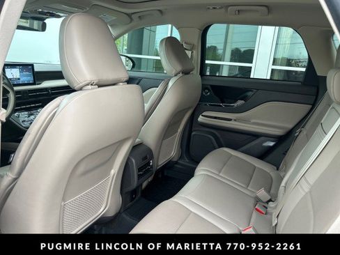 Used 2021 Lincoln Corsair Reserve image 4