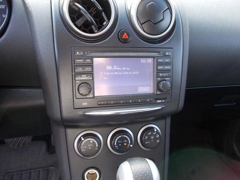 Used 2013 Nissan Rogue SV w/ Premium Pkg image 31