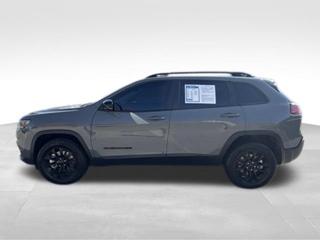 Used 2023 Jeep Cherokee Altitude Lux AWD/4WD image 4