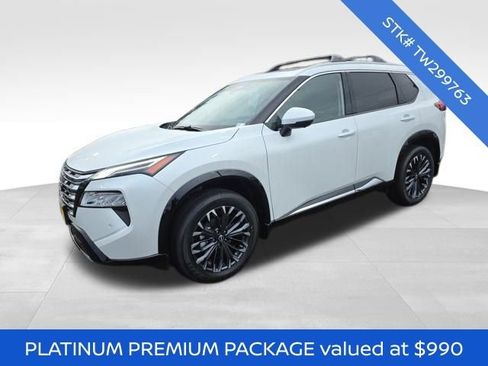 New 2026 Nissan Rogue Platinum w/ Platinum Premium Package image 3