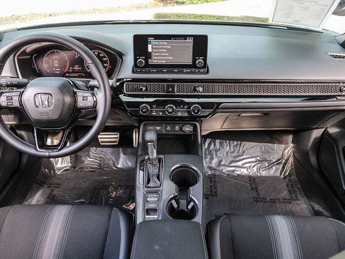 Used 2025 Honda Civic Sport image 12