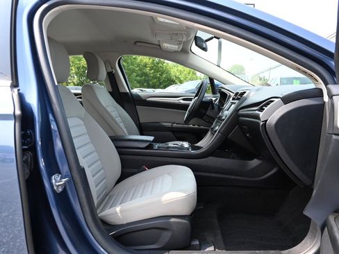 Used 2018 Ford Fusion S FWD image 34