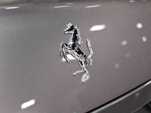 Used 2017 Ferrari GTC4Lusso AWD/4WD image 82