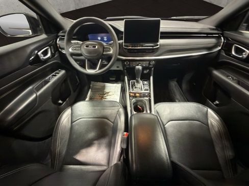 Used 2023 Jeep Compass High Altitude image 12