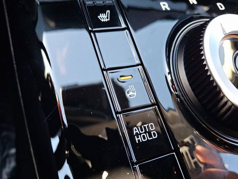 New 2025 Kia Niro Wind w/ Wind Preserve Package image 17