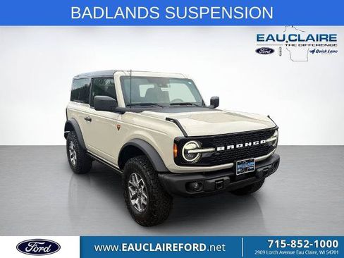 Certified 2025 Ford Bronco Badlands AWD/4WD image 1