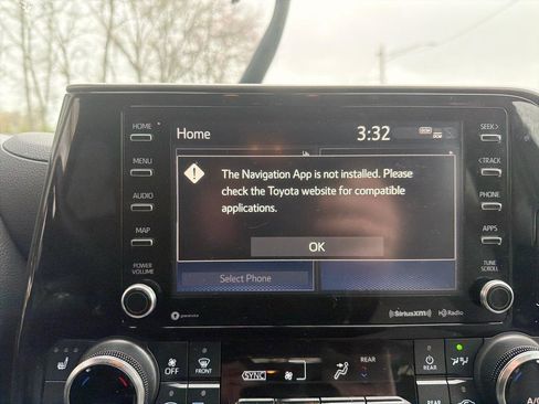 Used 2022 Toyota Highlander XLE image 30