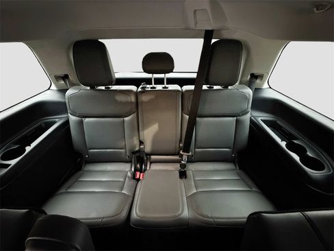 Used 2025 Ford Expedition Active image 14