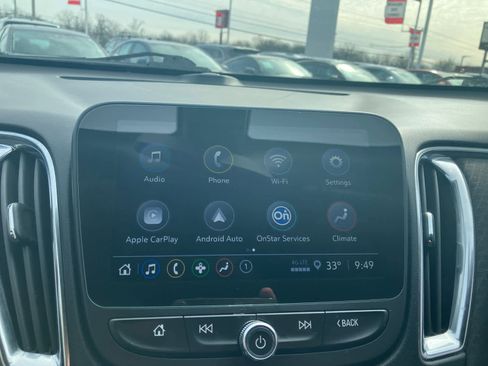 Used 2021 Chevrolet Malibu LT image 22