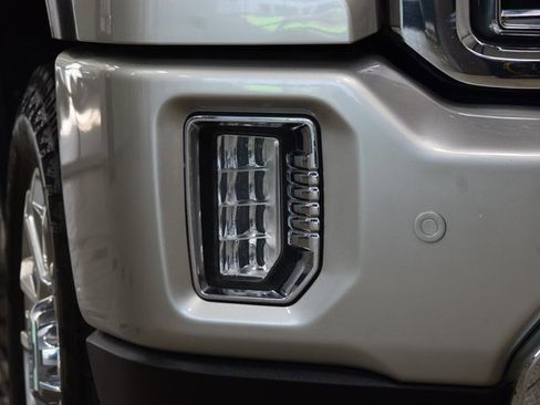 Used 2023 GMC Sierra 2500 Denali w/ Denali Ultimate Package image 14