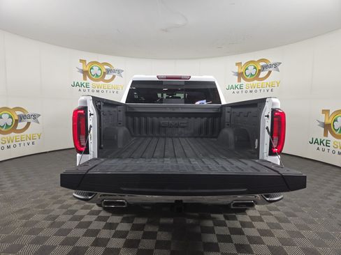 Certified 2021 GMC Sierra 1500 SLT AWD/4WD image 32