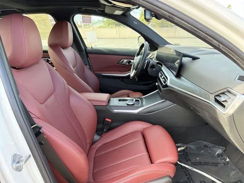 Used 2023 BMW 330e image 41