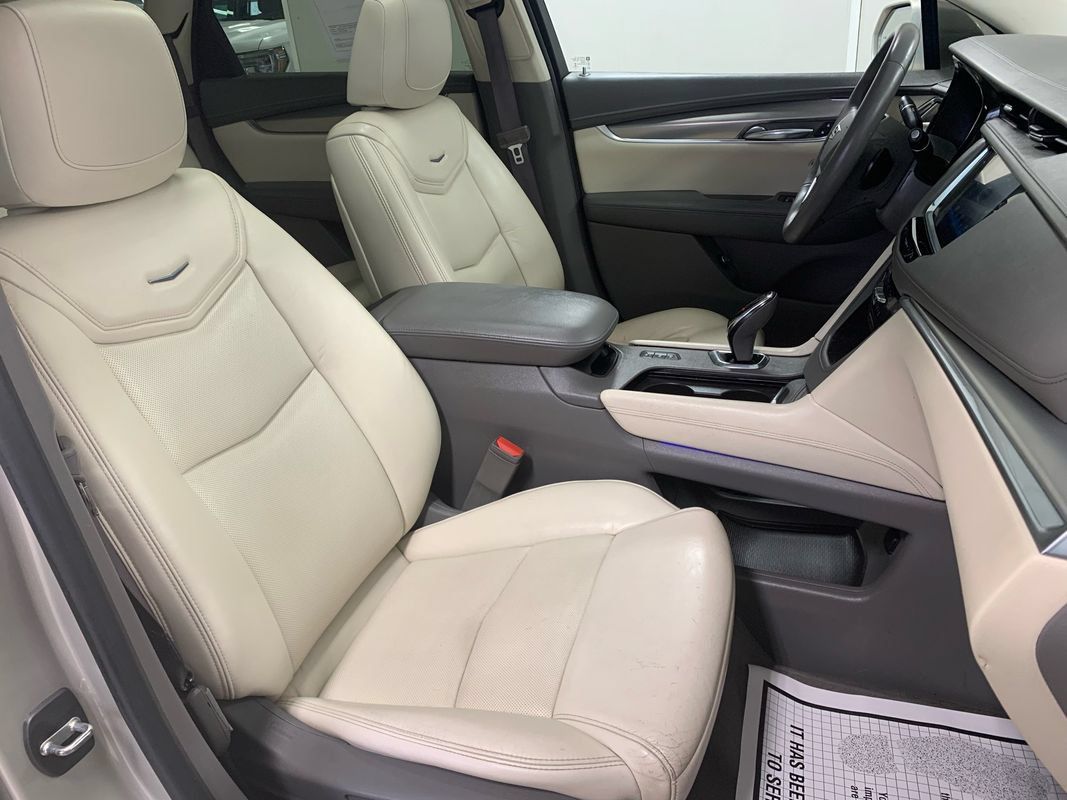 Used 2017 Cadillac XT5 Luxury AWD/4WD image 31