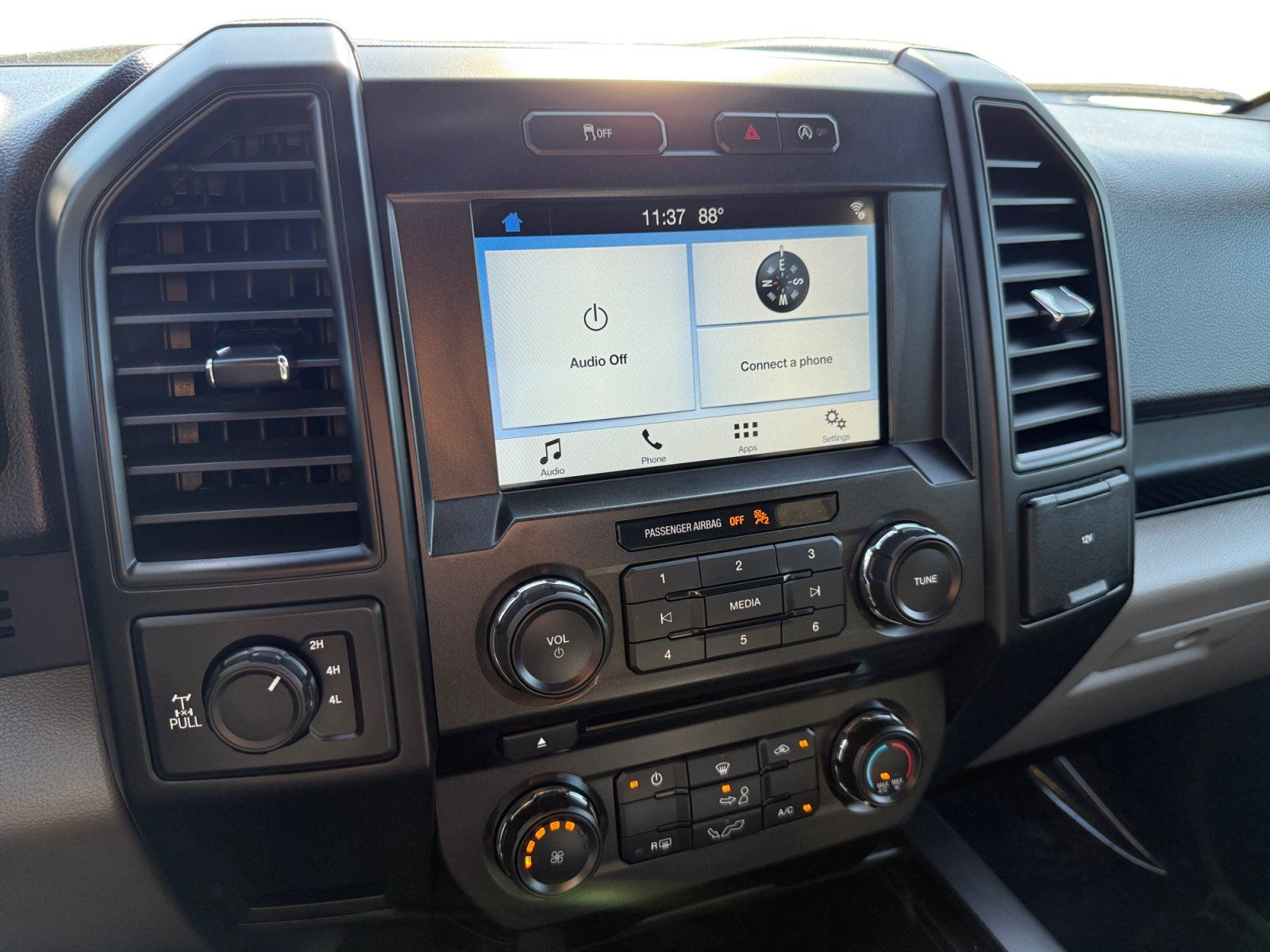 Used 2018 Ford F150 XL w/ Equipment Group 101A Mid AWD/4WD image 12