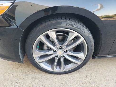 Used 2023 Chevrolet Malibu LT w/ LPO, Floor Liner Package FWD image 9