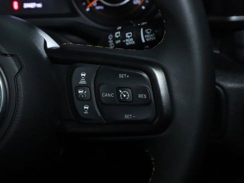 Used 2025 Jeep Wrangler Sport S image 23