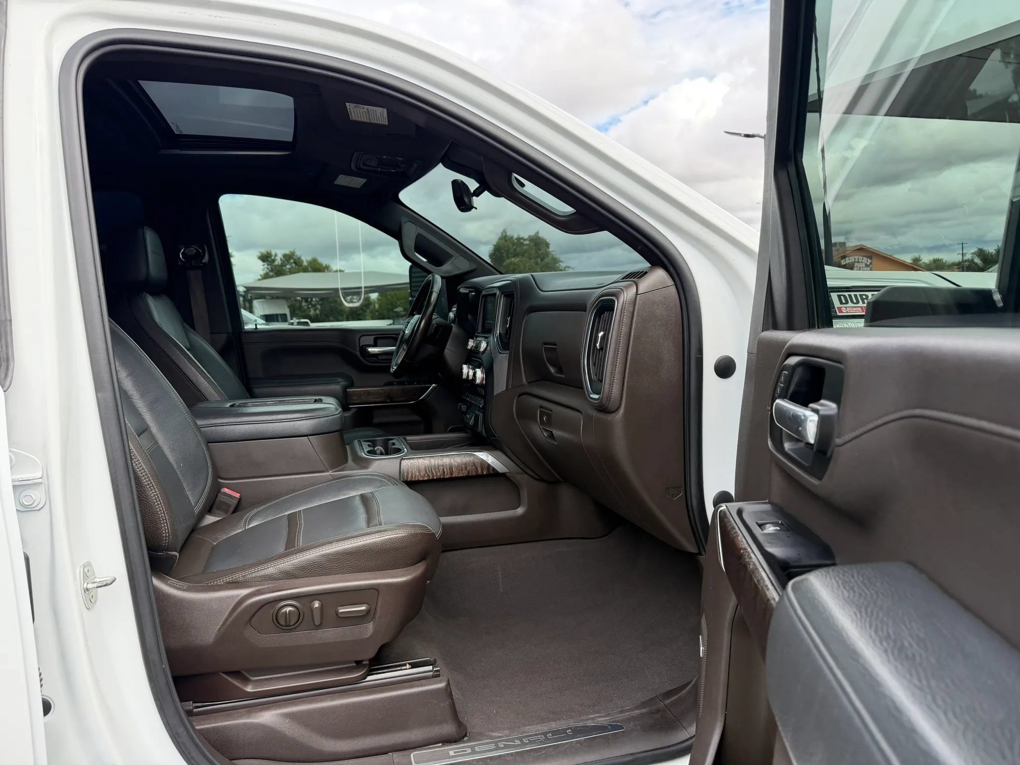 Used 2020 GMC Sierra 2500 Denali w/ Denali Ultimate Package AWD/4WD image 32