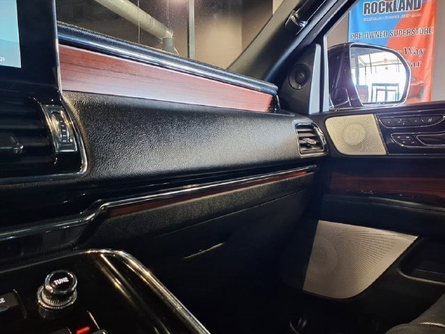 Used 2021 Lincoln Navigator Reserve w/ Luxury Package AWD/4WD image 32