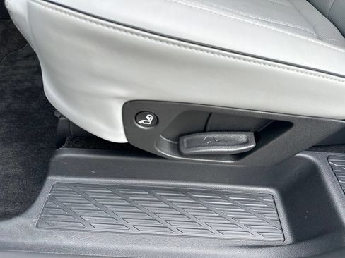 Used 2025 Hyundai Palisade SEL AWD/4WD image 25