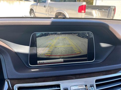 Used 2014 Mercedes-Benz E 350 4MATIC Sedan image 26