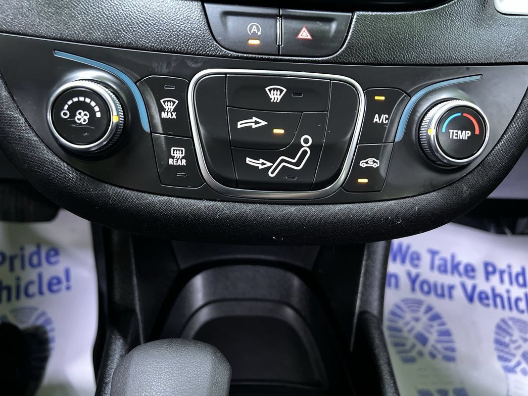 Used 2024 Chevrolet Malibu LS FWD image 22