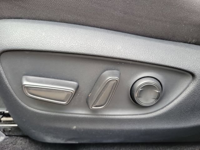 Used 2025 Toyota RAV4 XLE w/ Convenience Package FWD image 19