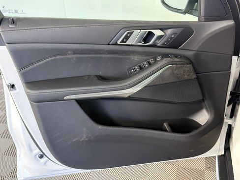Used 2026 BMW X5 sDrive40i w/ Parking Assistance Package RWD image 12