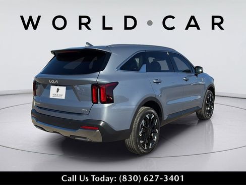 Used 2025 Kia Sorento EX image 17