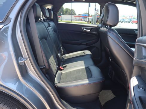 Used 2024 Ford Edge ST-Line AWD/4WD image 11