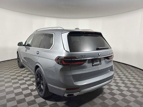 New 2026 BMW X7 xDrive40i image 3