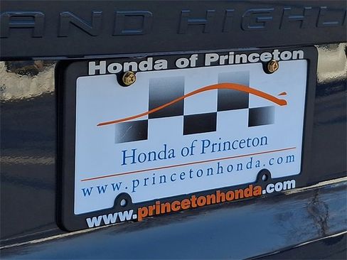 Used 2024 Toyota Grand Highlander AWD image 18