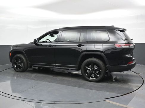 New 2025 Jeep Grand Cherokee L Altitude image 7