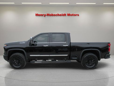 Used 2024 Chevrolet Silverado 2500 High Country image 10