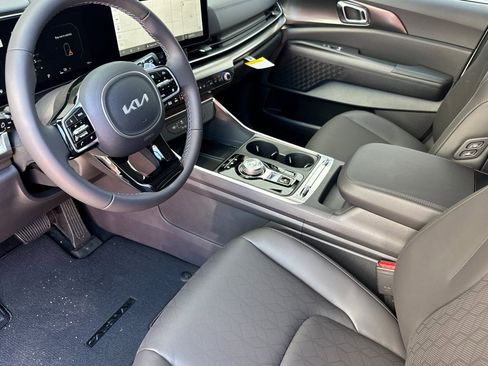 New 2026 Kia Carnival SX w/ SX Dark Edition Package image 6