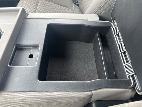 Used 2016 Ford F150 XLT image 26