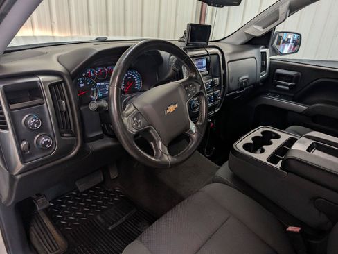 Used 2015 Chevrolet Silverado 1500 LT AWD/4WD image 3