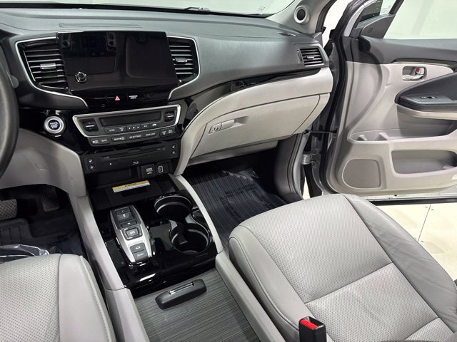 Used 2019 Honda Pilot Elite image 24