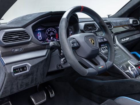 Used 2024 Lamborghini Urus Performante image 55