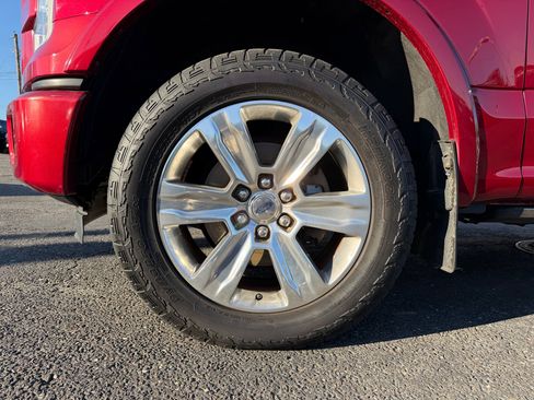 Used 2015 Ford F150 Platinum w/ Equipment Group 701A Luxury image 27