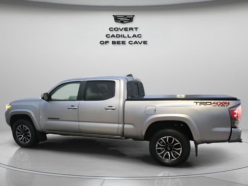 Used 2021 Toyota Tacoma TRD Sport w/ Technology Package image 6