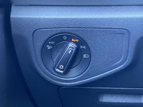 Used 2022 Volkswagen Atlas SE image 22