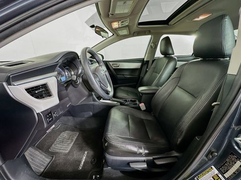 Used 2015 Toyota Corolla LE image 13